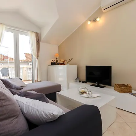 Family Idyll Apartment *