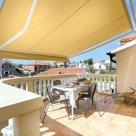 דירה Family Idyll וודיצה