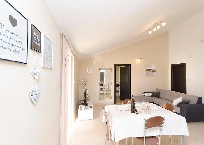 Family Idyll Appartement Vodice