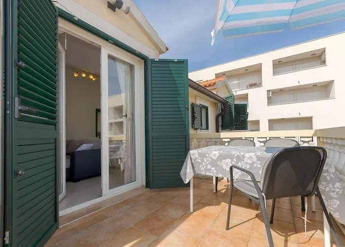 Family Idyll Appartement Vodice